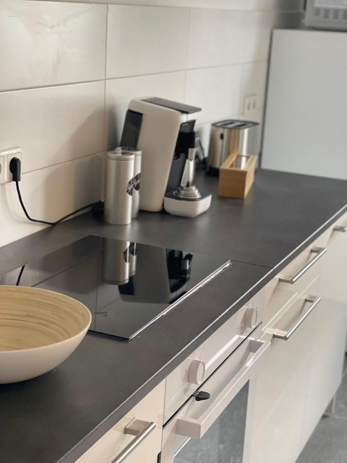 Modern * Zentral * Netflix * Arbeitsplatz Apartment วุปปาทัล ภายนอก รูปภาพ
